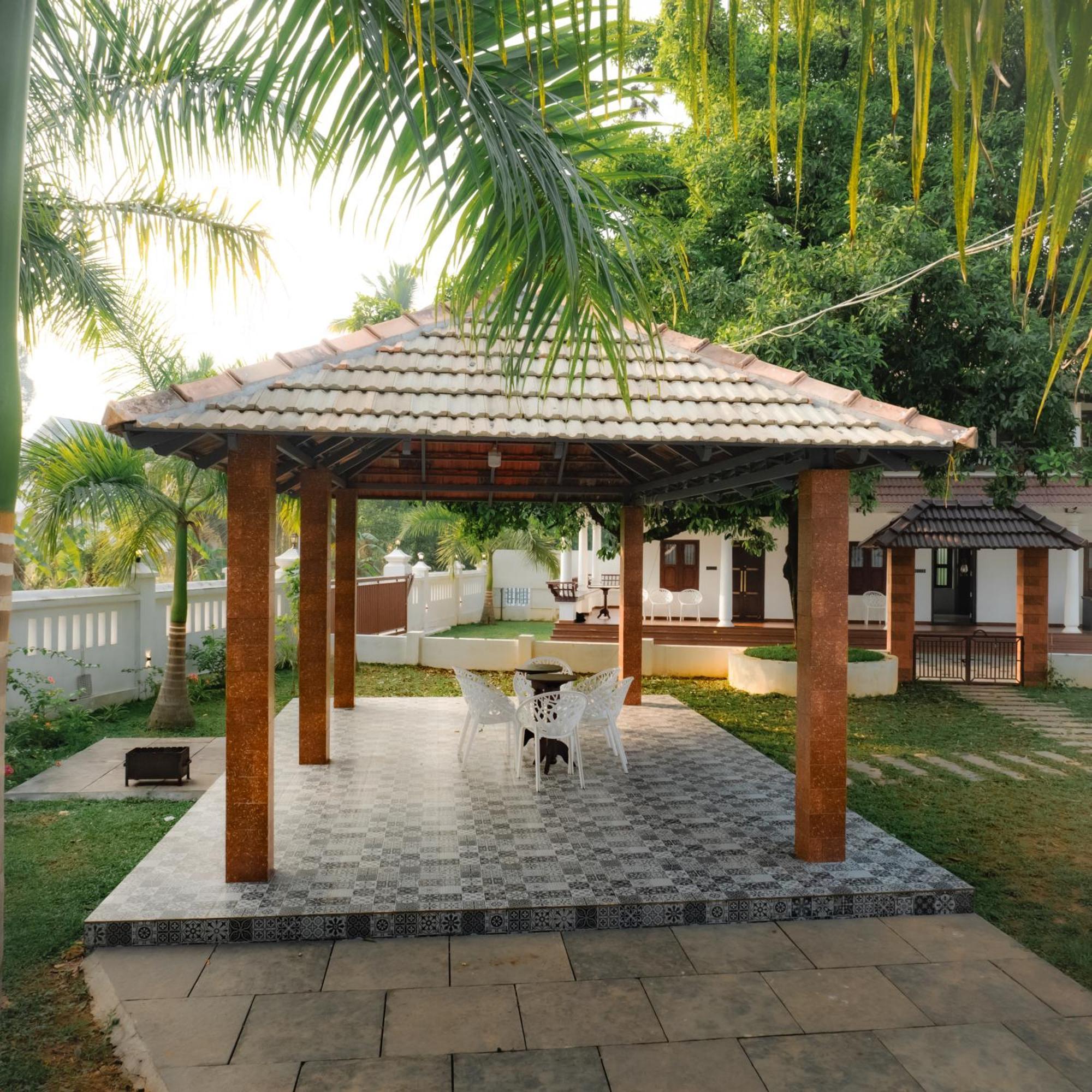 Tamarind Heritage Holiday Home Ангамали Экстерьер фото